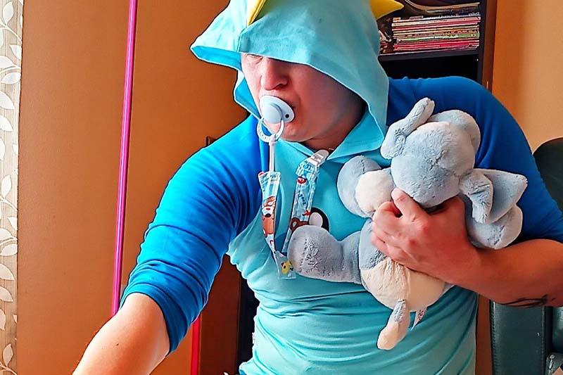ABDL Phone Chat: Why Comfort and Care Can Be Seriously Sexy ABDL Phone Chat and Why Comfort and Care Can Be Seriously Sexy
